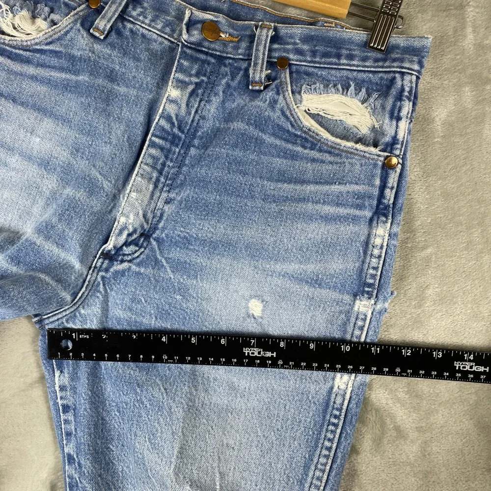 Vintage Wrangler Jeans Mens 32x36 Whisker Fade Distressed Made in USA 936DEN